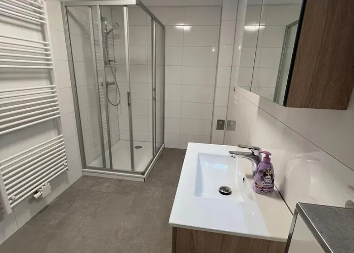 Chrissi Und Micha רמשייד